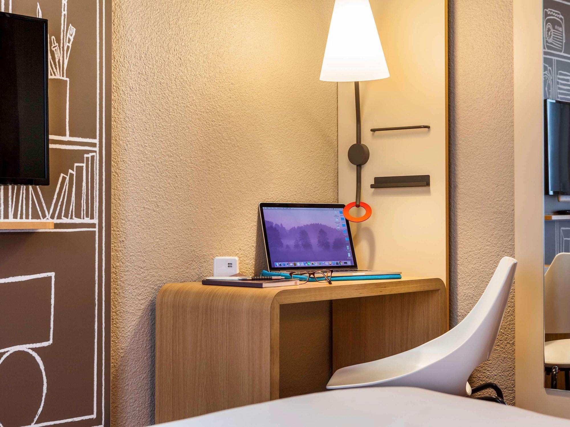 Hotel Ibis Paris Gare De L'Est Tgv Zewnętrze zdjęcie